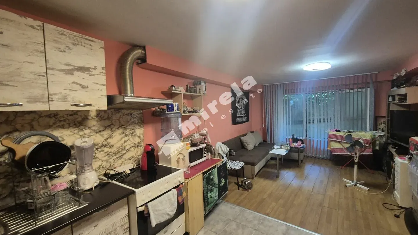 Spacious 3-Bedroom Apartment in Varna, Bulgaria – Fully Furnished - Image 2