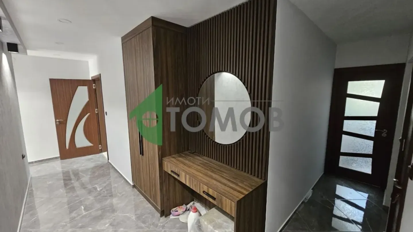 Spacious Fully Furnished Apartment in Stara Zagora City Center - Image 1