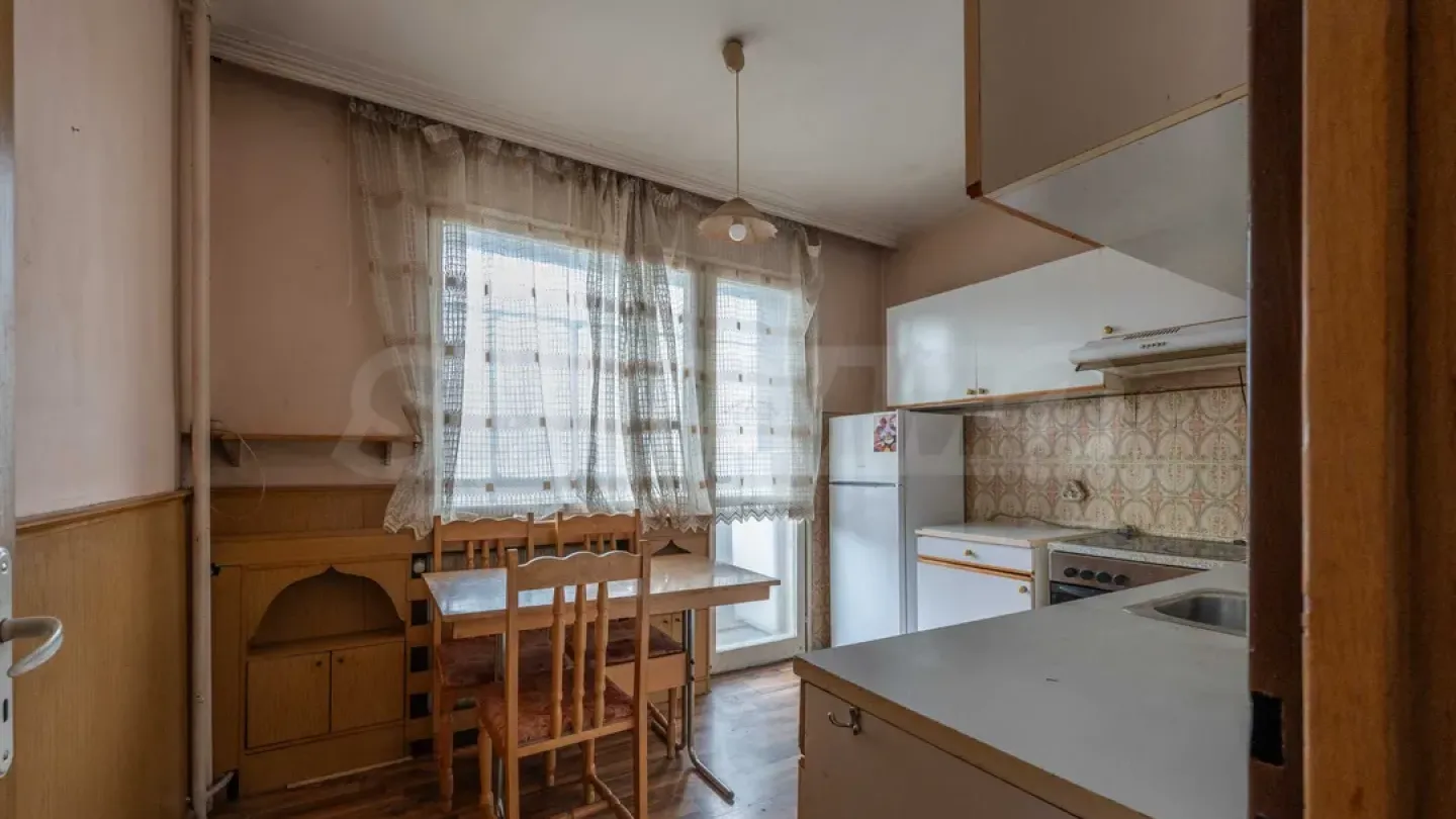 Spacious 2-Bedroom Apartment Near Metro in Sofia - Image 3