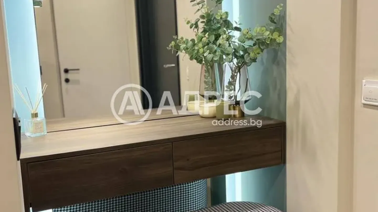 Spacious, Fully Furnished Burgas Apartment with Sea Views - €410,000 - Image 3