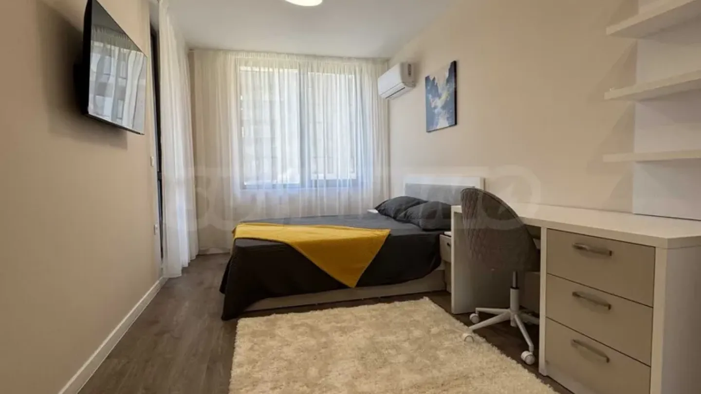Stylish 2-Bedroom Apartment in Plovdiv, Bulgaria - Image 1