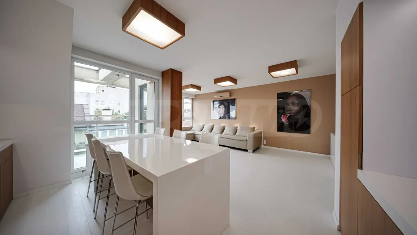 Luxurious Sofia Penthouse - City Center Gem - Image 4