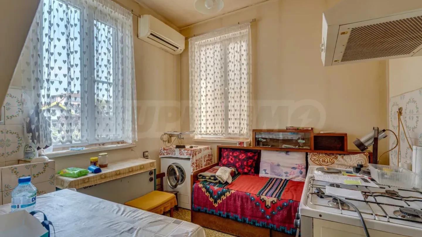 Spacious 1-Bedroom Apartment in Sofia's Reduta - Image 4