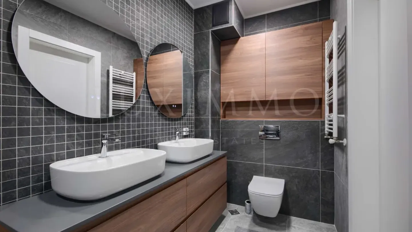 Spacious, Fully Furnished 3-Bedroom Apartment in Sofia's Iztok - Image 2