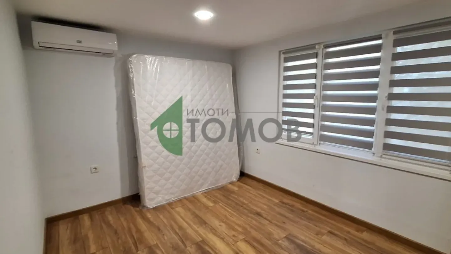 Spacious Fully Furnished Apartment in the Heart of Stara Zagora - Image 3