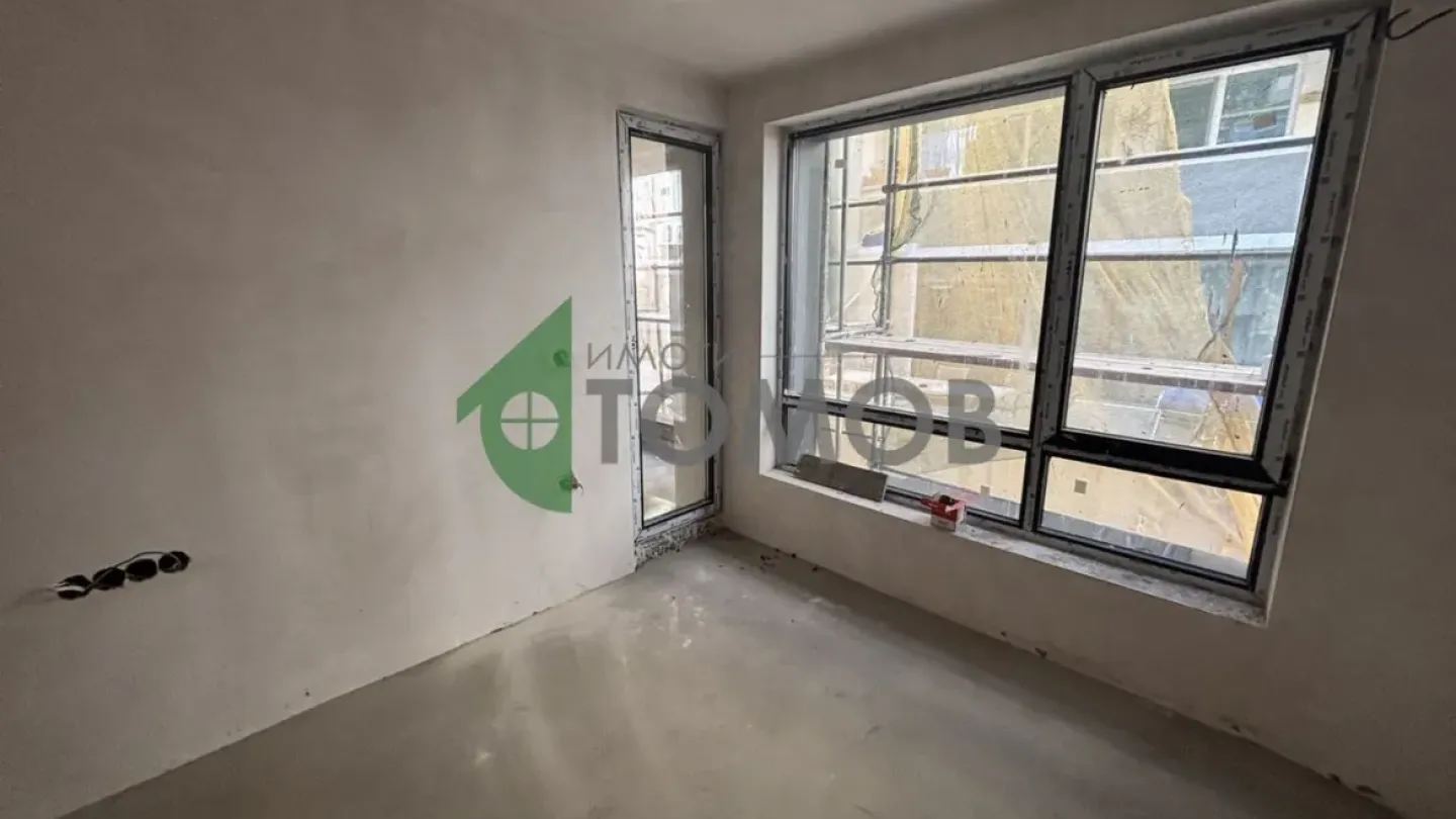 Spacious 3-Bedroom Apartment in Center of Stara Zagora - Act 14 - Image 5