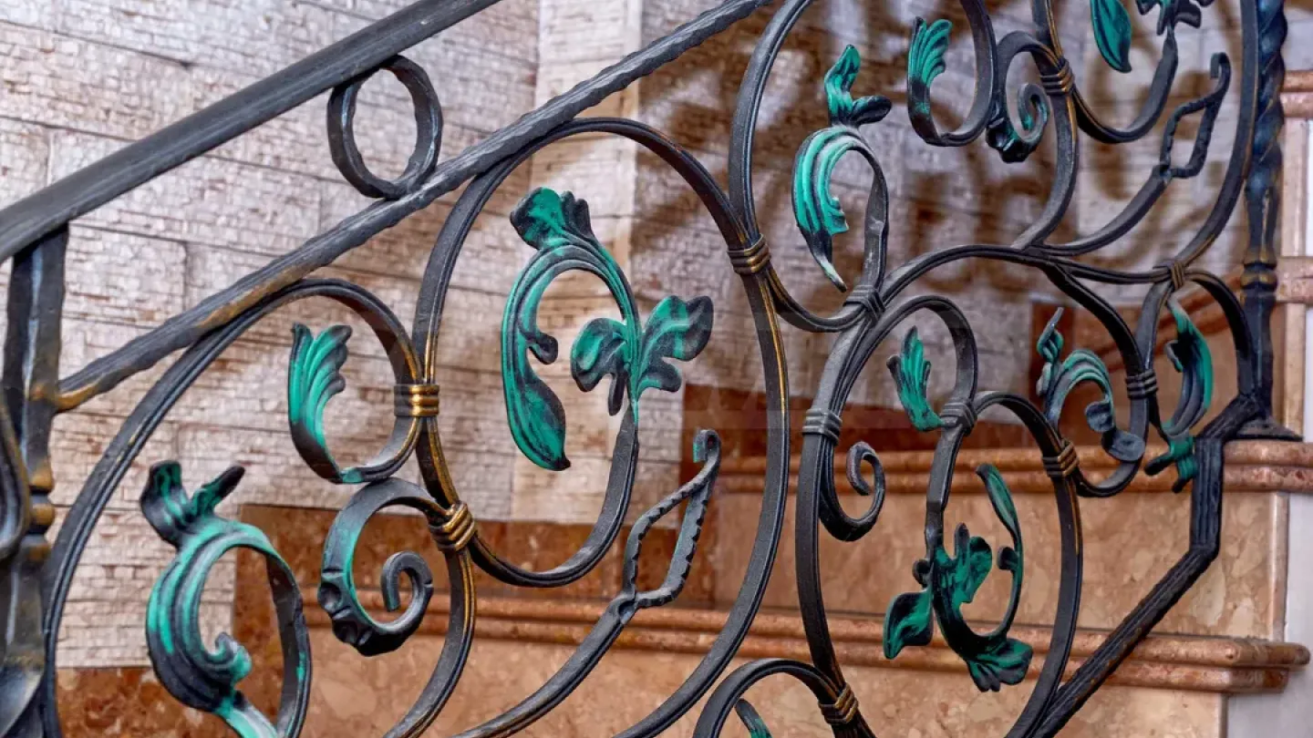 Luxury Plovdiv Mansion with Restaurant & Panoramic Views - Image 1