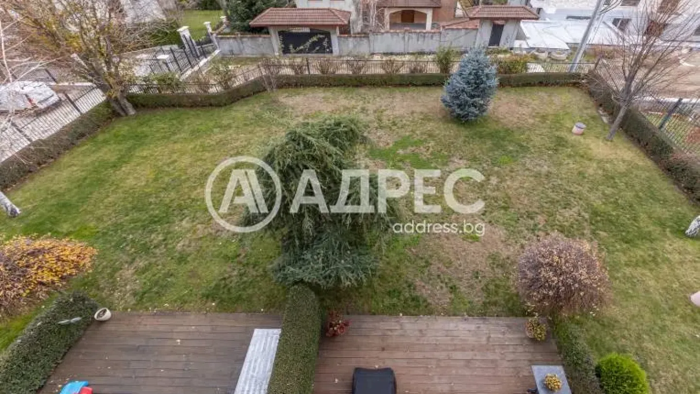 Spacious, Fully Furnished Panorama Apartment in Varna’s Brzyaq District for Sale - Image 5