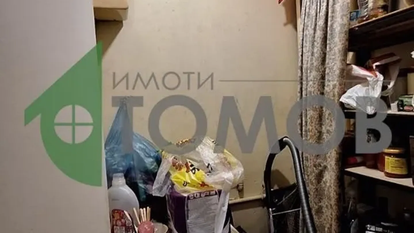 Spacious Three-Bedroom Apartment in Slavyanov, Stara Zagora - €92,000 - Image 5