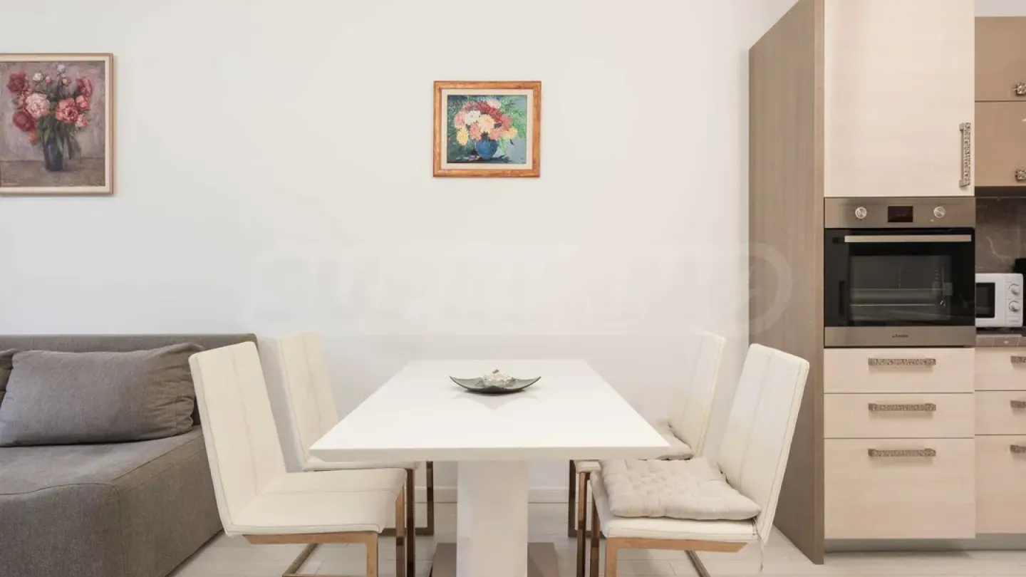 Stylish 2-Bedroom Apartment in Central Varna - Fully Furnished - Image 1