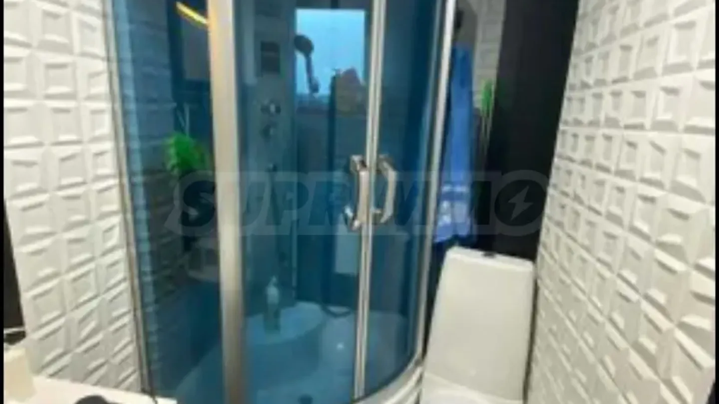 Stylish 3-Bedroom Apartment in Varna's Pchelina District - Image 2