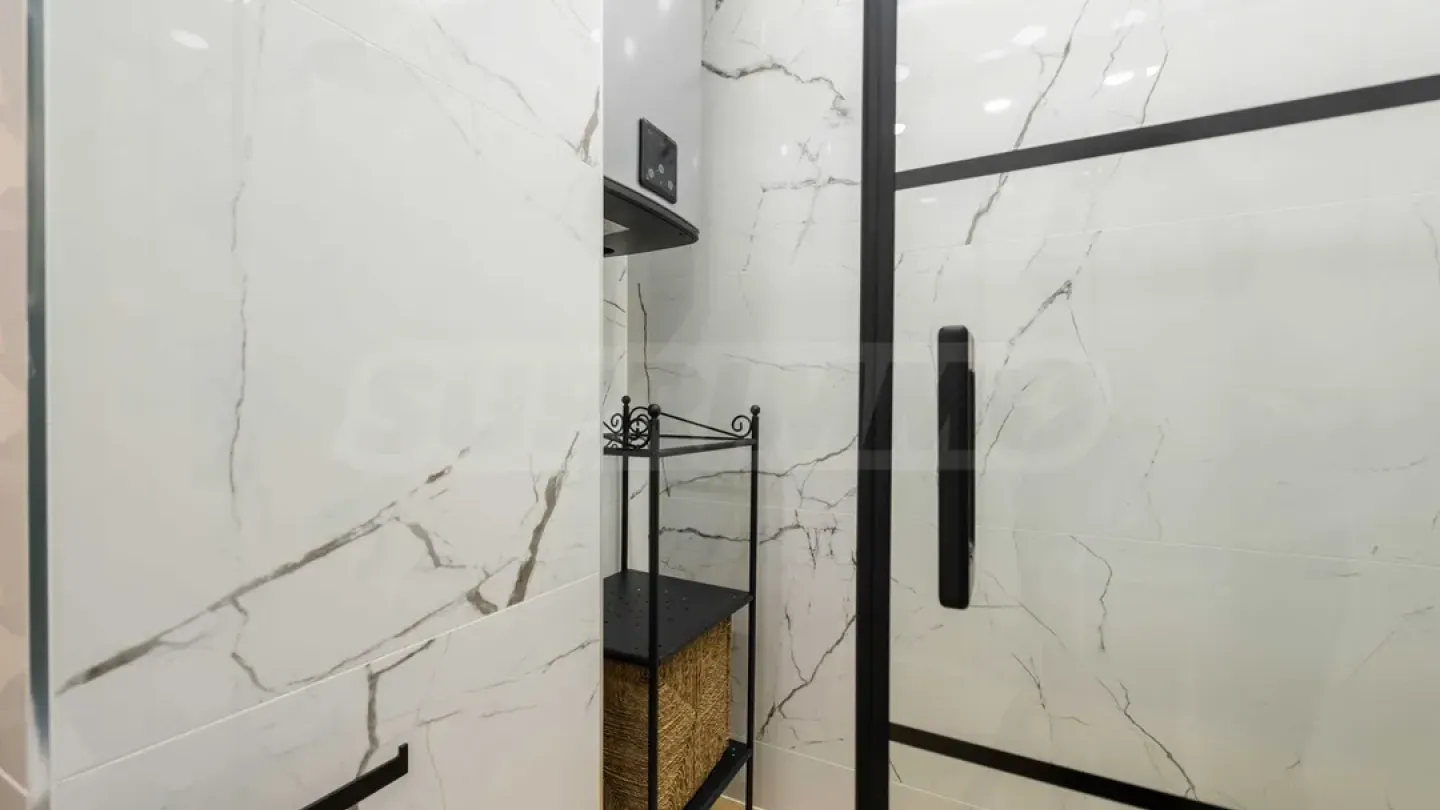 Modern 3BR Apartment - Varna, Bulgaria - Image 3