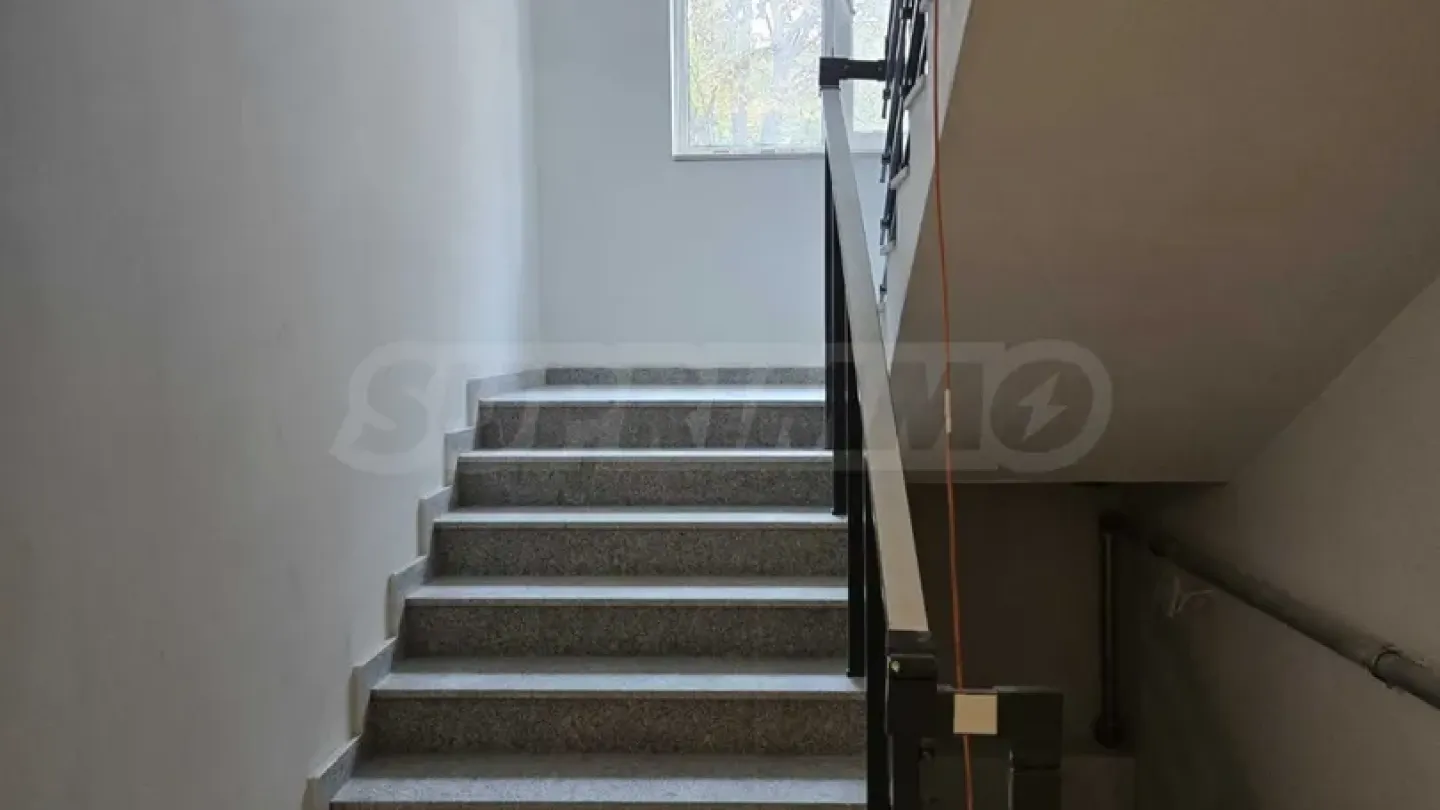 Spacious 3-Bedroom Apartment in Sofia's Center - Image 4