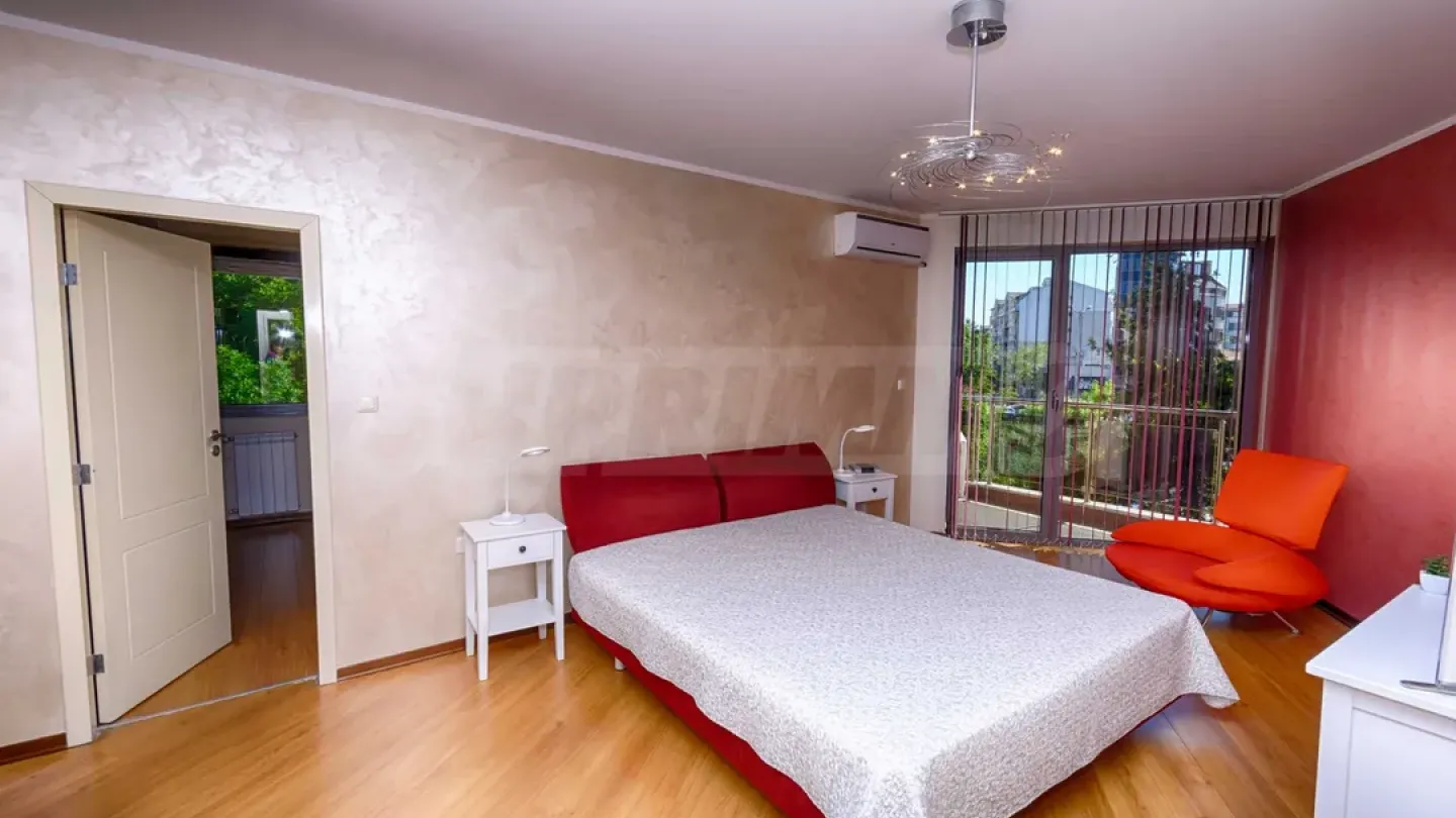 Spacious 3-Bedroom Apartment with River Views in Plovdiv - Image 3