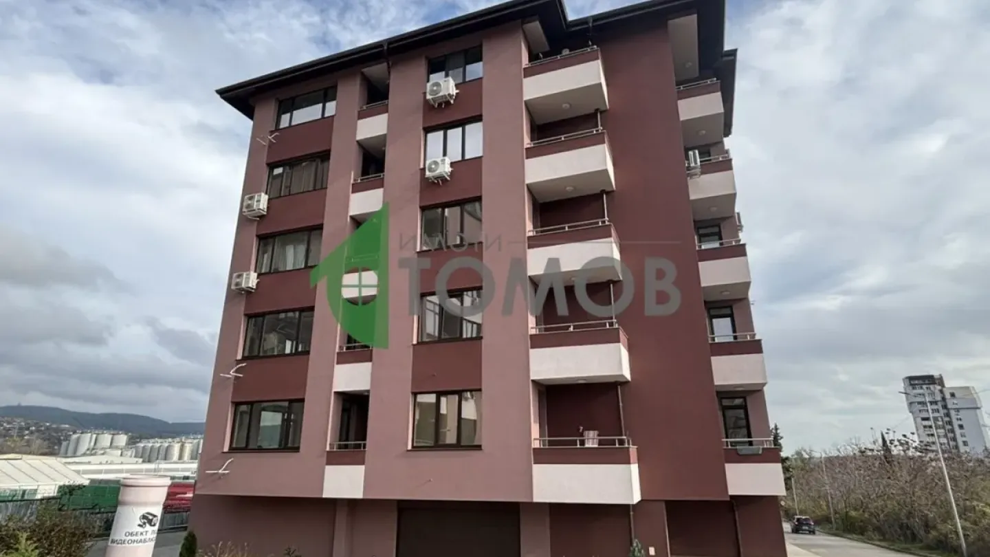 Spacious South-Facing Apartment in Stara Zagora with Act 16 - Image 3