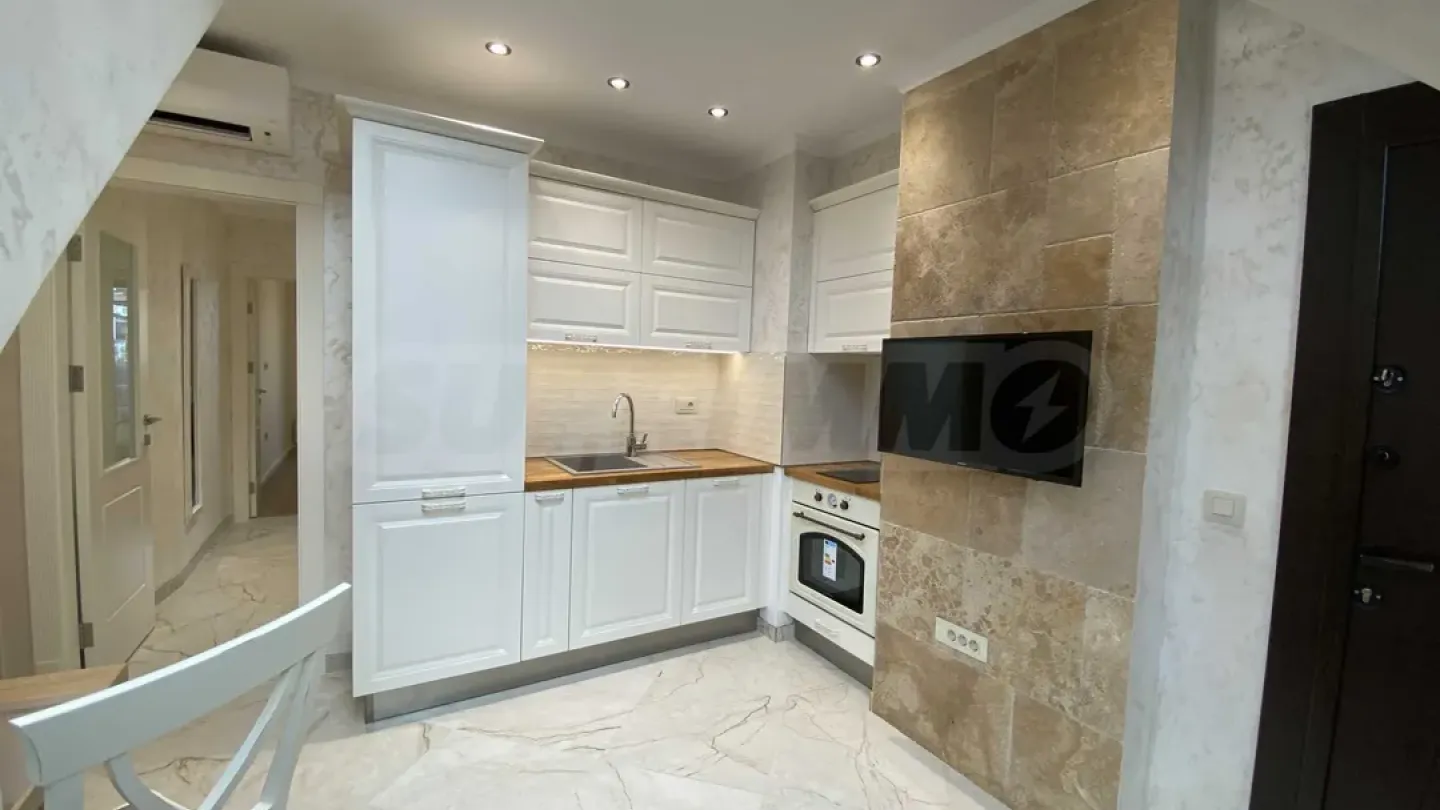 Stylish Fully Furnished Apartment in Central Varna - 60m² - Image 3