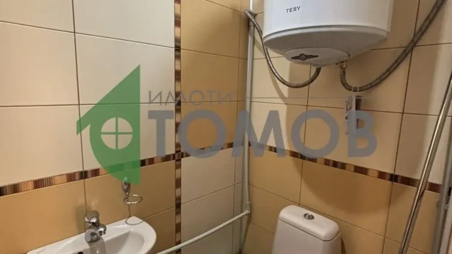 Spacious Fully Furnished Three-Bedroom Apartment in Stara Zagora - Image 1