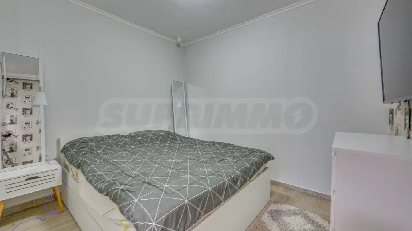 Spacious, Fully Furnished 2-Bedroom Apartment - Sofia - Image 1