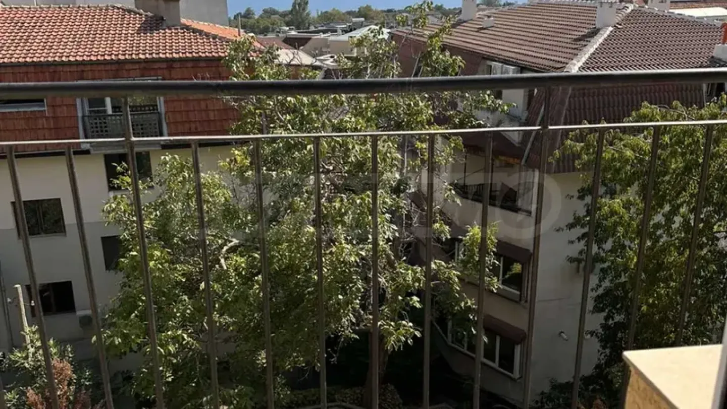 Stylish Varna Apartment – Fully Furnished, Prime Location - Image 4