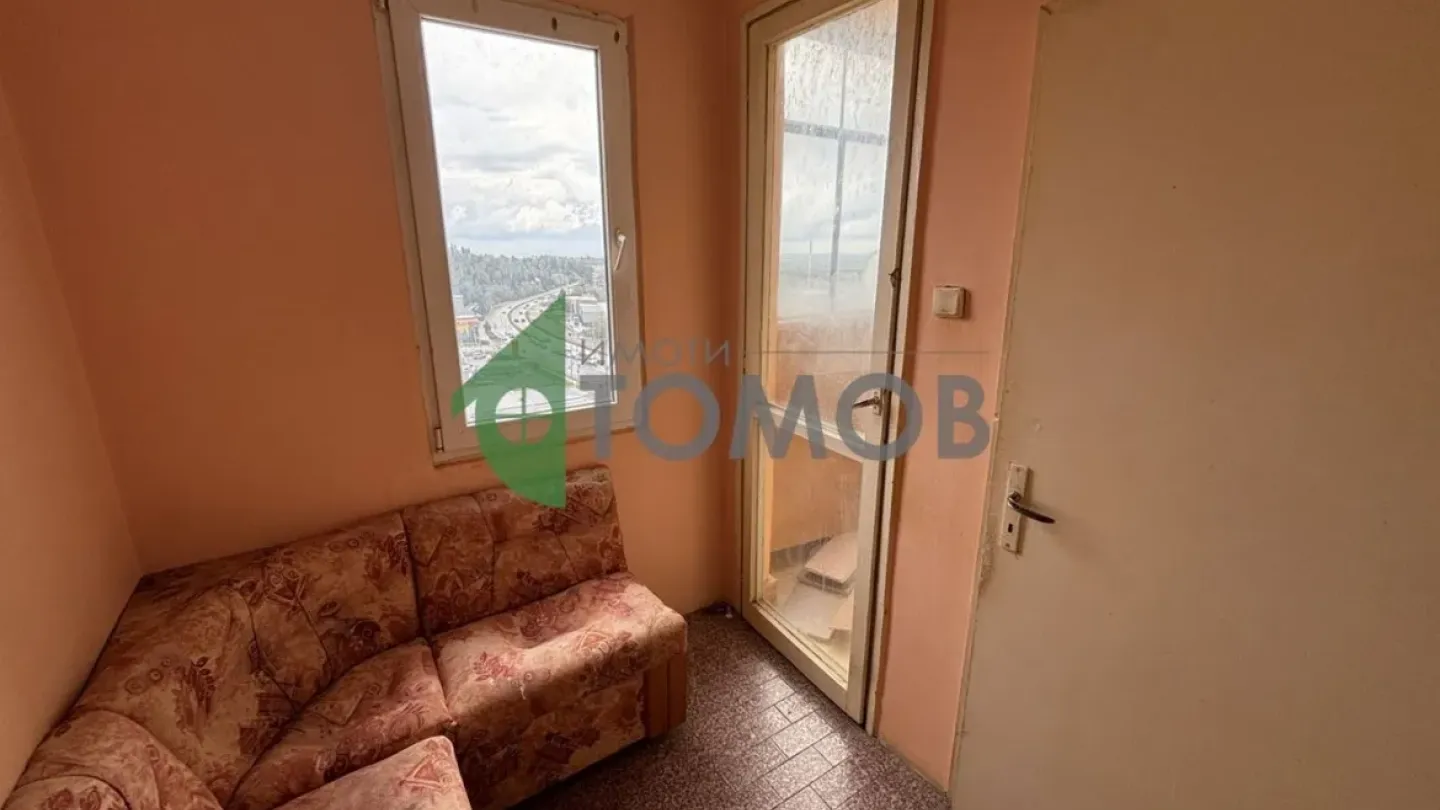 Stylish One-Bedroom Apartment in Stara Zagora's Sunny Area - Image 1