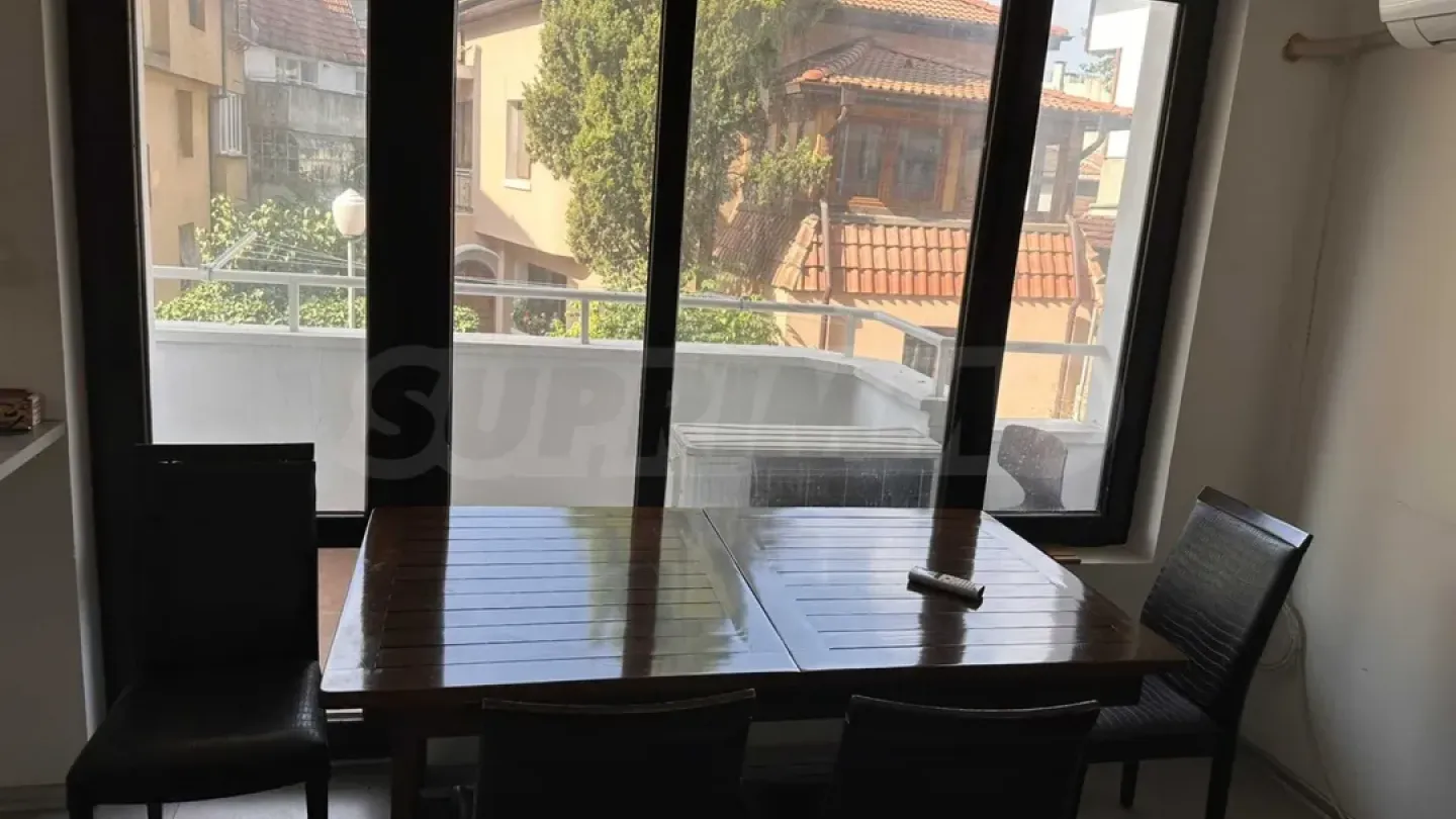 Spacious, Fully Furnished Apartment in Varna Center - Image 3