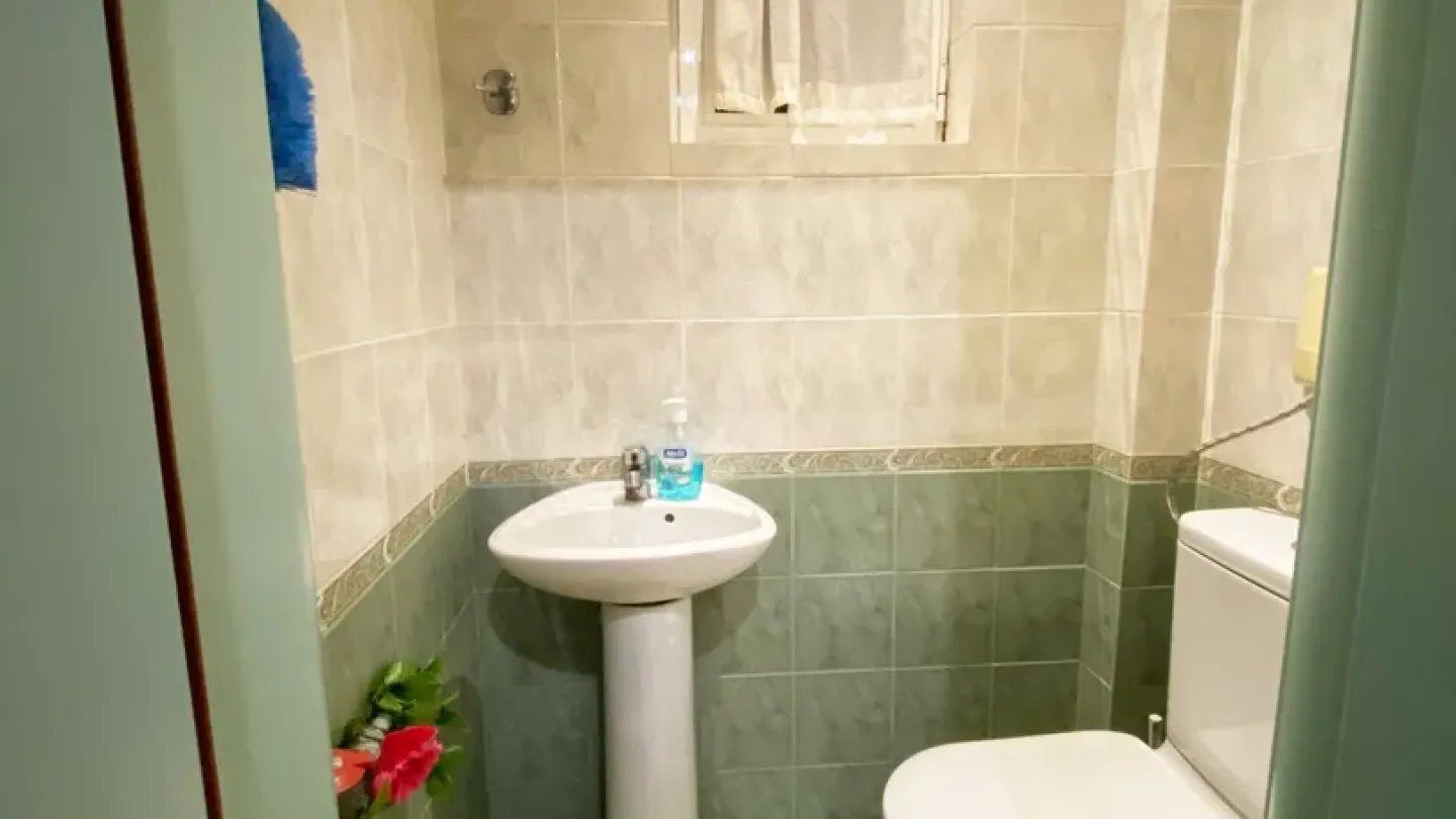 Spacious 3-Bedroom Apartment Near Plovdiv Hills - Fully Furnished - Image 4