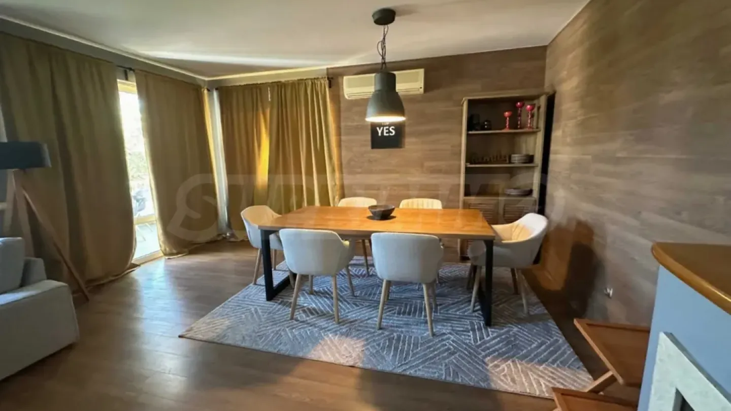 Spacious, Fully Furnished Apartment in Sofia's Quiet "Iznik" District - Image 1