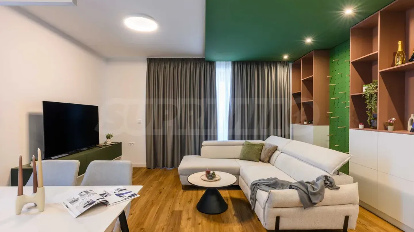 Spacious, Fully Furnished Apartment with Panoramic Terrace in Plovdiv - Image 1