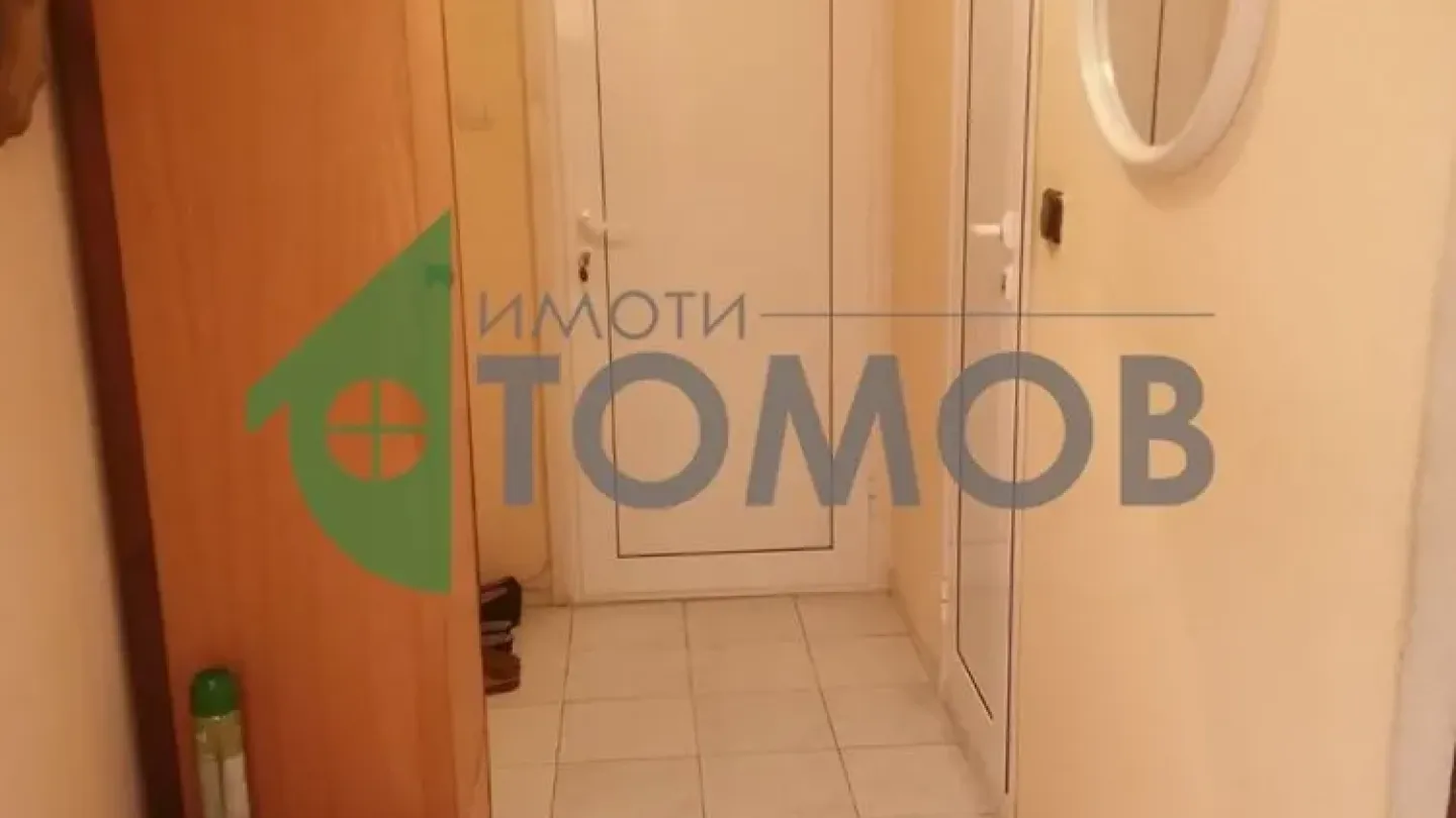 Spacious Two-Bedroom Apartment in Ruse's Rodina 2 District - Image 1