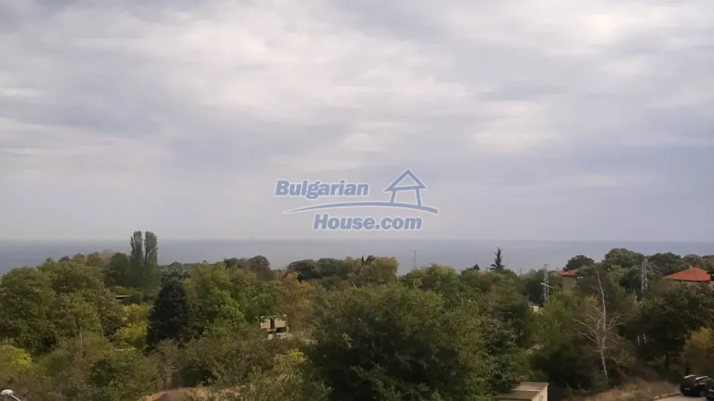 Spacious Sea View Apartment in Varna's Galata District - Fully Furnished Gem - Image 2