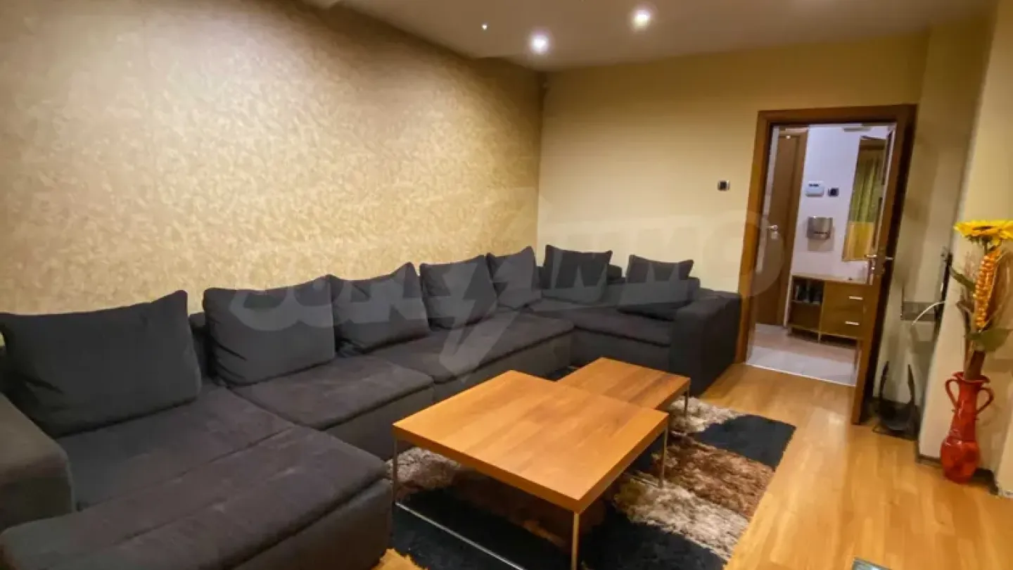 Spacious 3-Bedroom Apartment Near Plovdiv Hills - Fully Furnished - Image 1