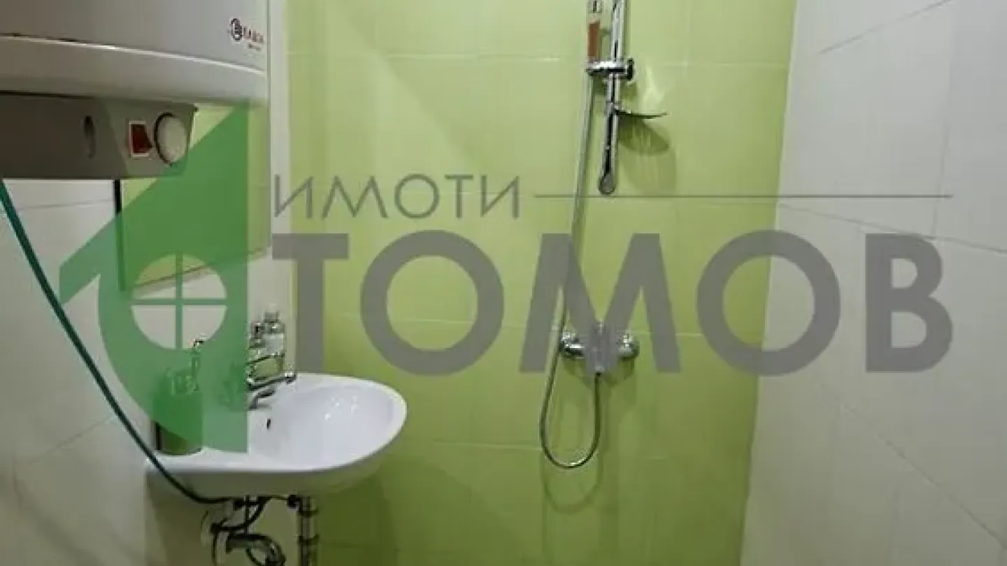 Spacious Fully Furnished 3-Bedroom Apartment in Old Town, Stara Zagora - Image 1