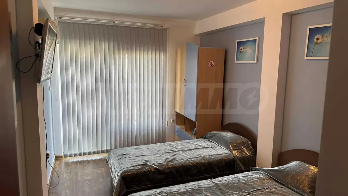 Spacious 3-Bedroom Apartment - Varna Center - Image 2