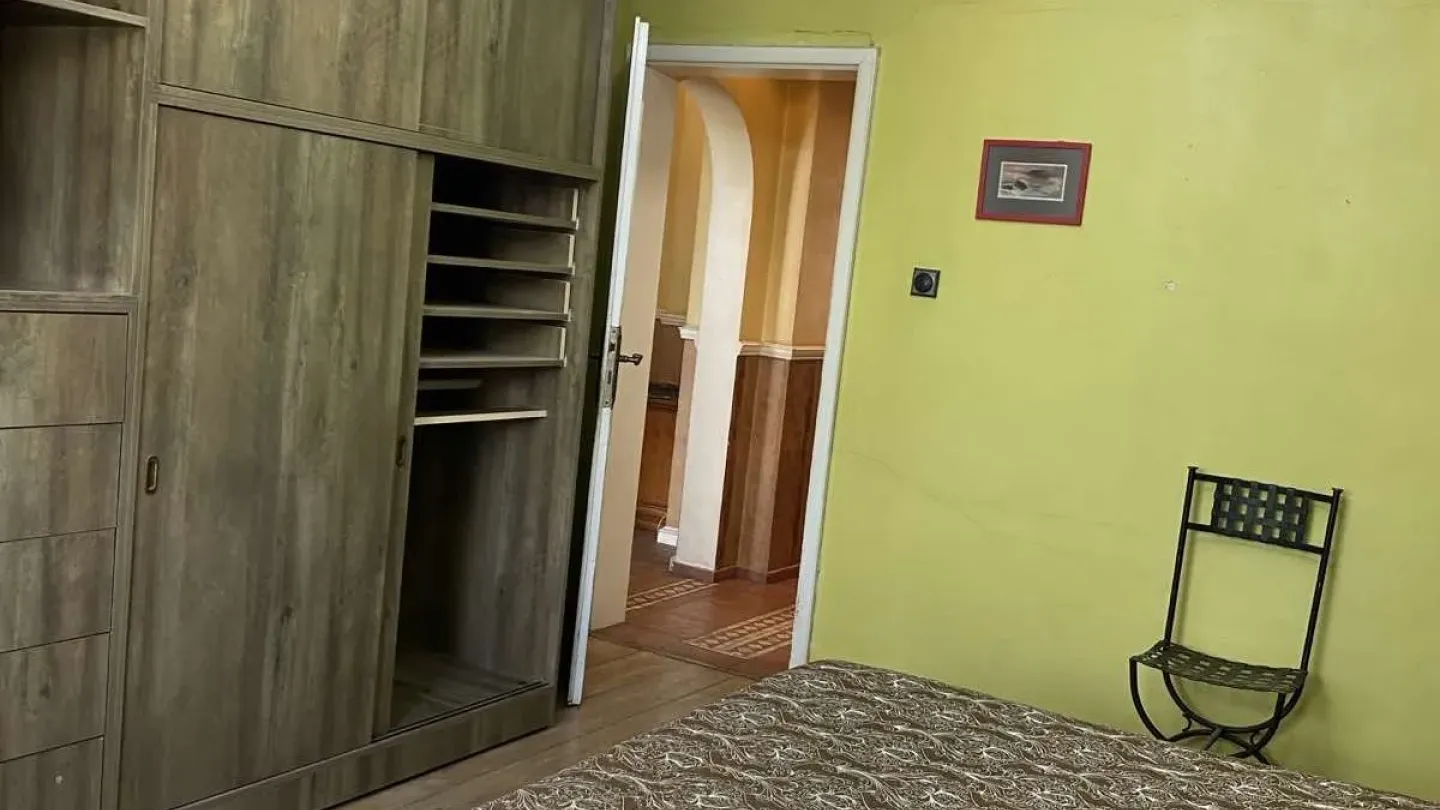 Spacious 3-Bedroom Apartment for Rent in Sofia's Heart - Image 1