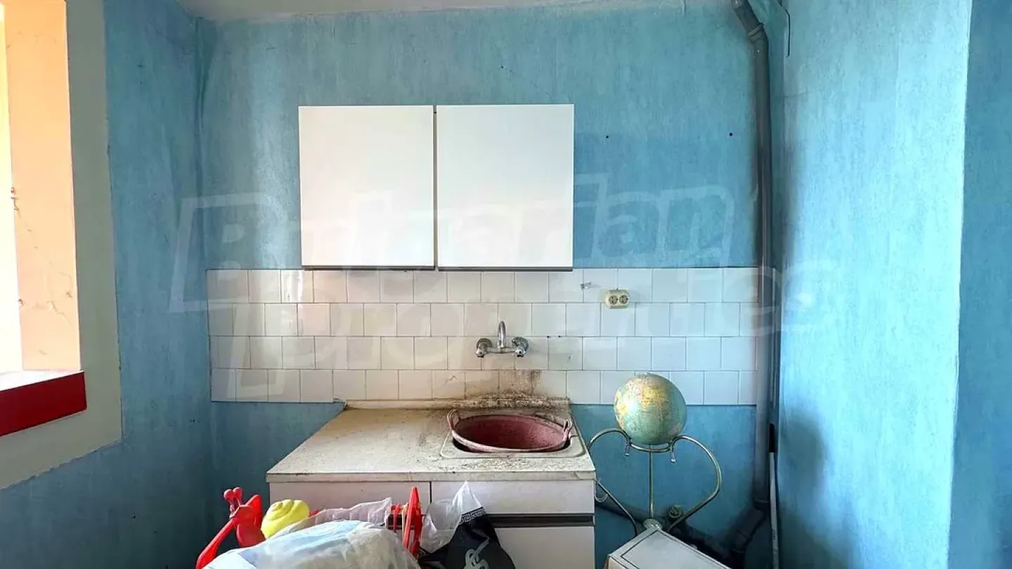 Stylish Studio Apartment in Stara Zagora, Near Key Amenities - Image 2