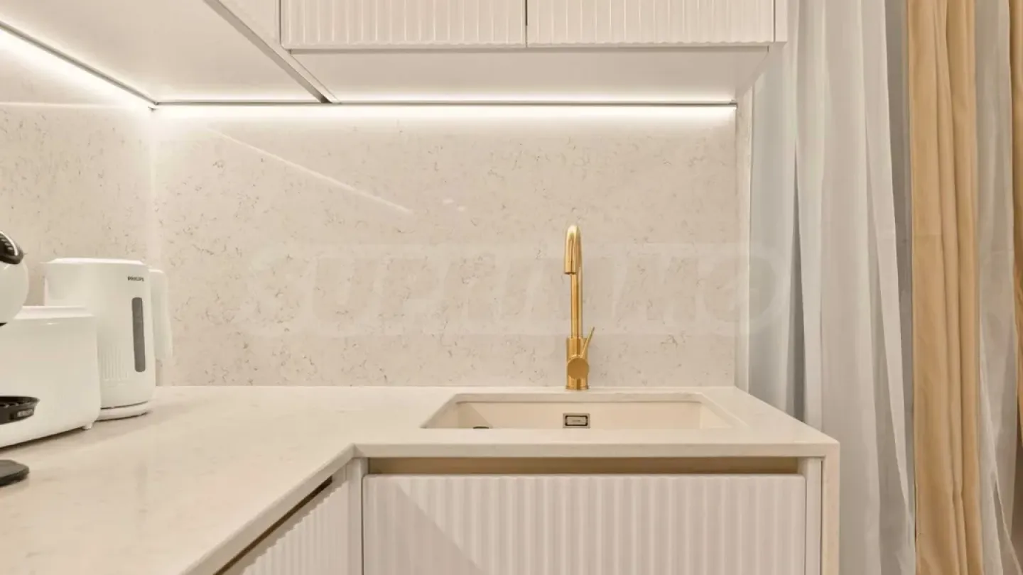 Luxury 3BR Apartment - Varna City Center - Image 4