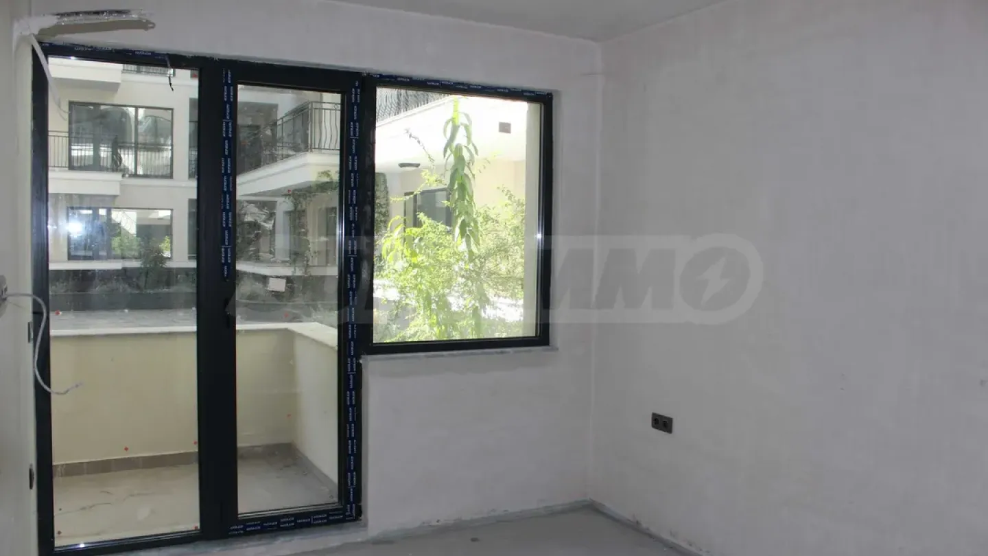 Spacious 1-Bedroom Apartment in Plovdiv City Center - Image 2