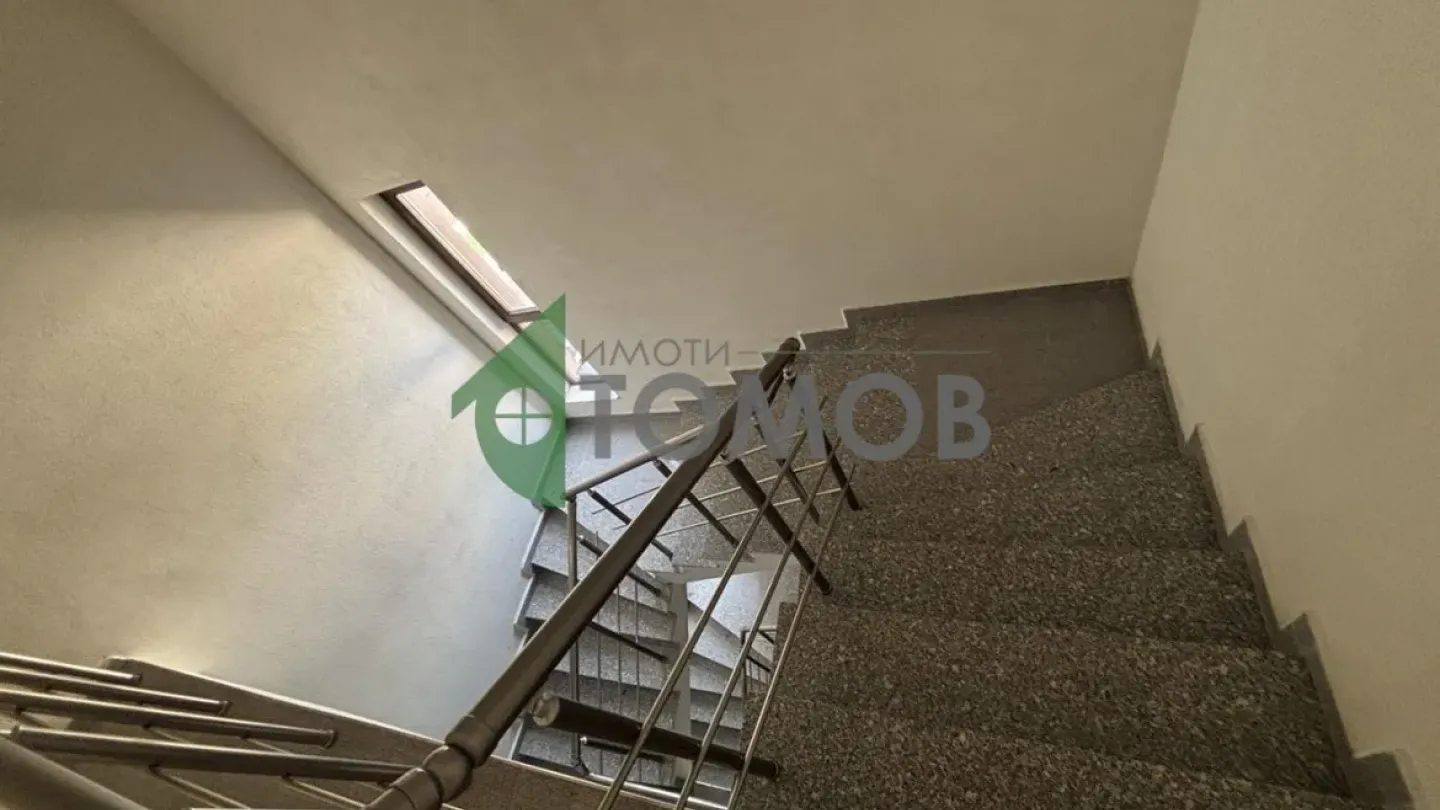 Spacious Panorama Apartment with Stunning Views in Stara Zagora - Image 5