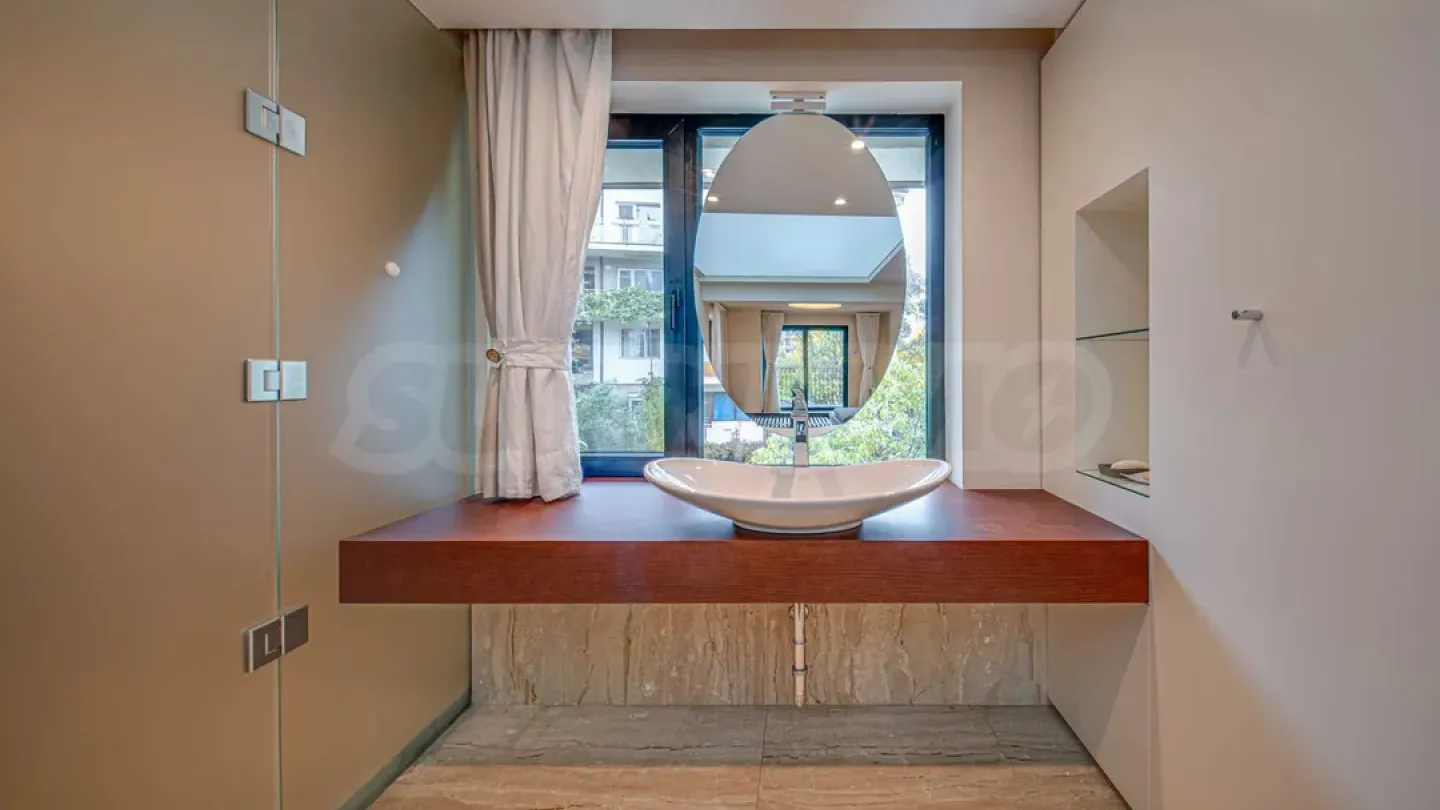 Luxury Sofia Home: 4 Bed, SPA, Garden Oasis - Image 5