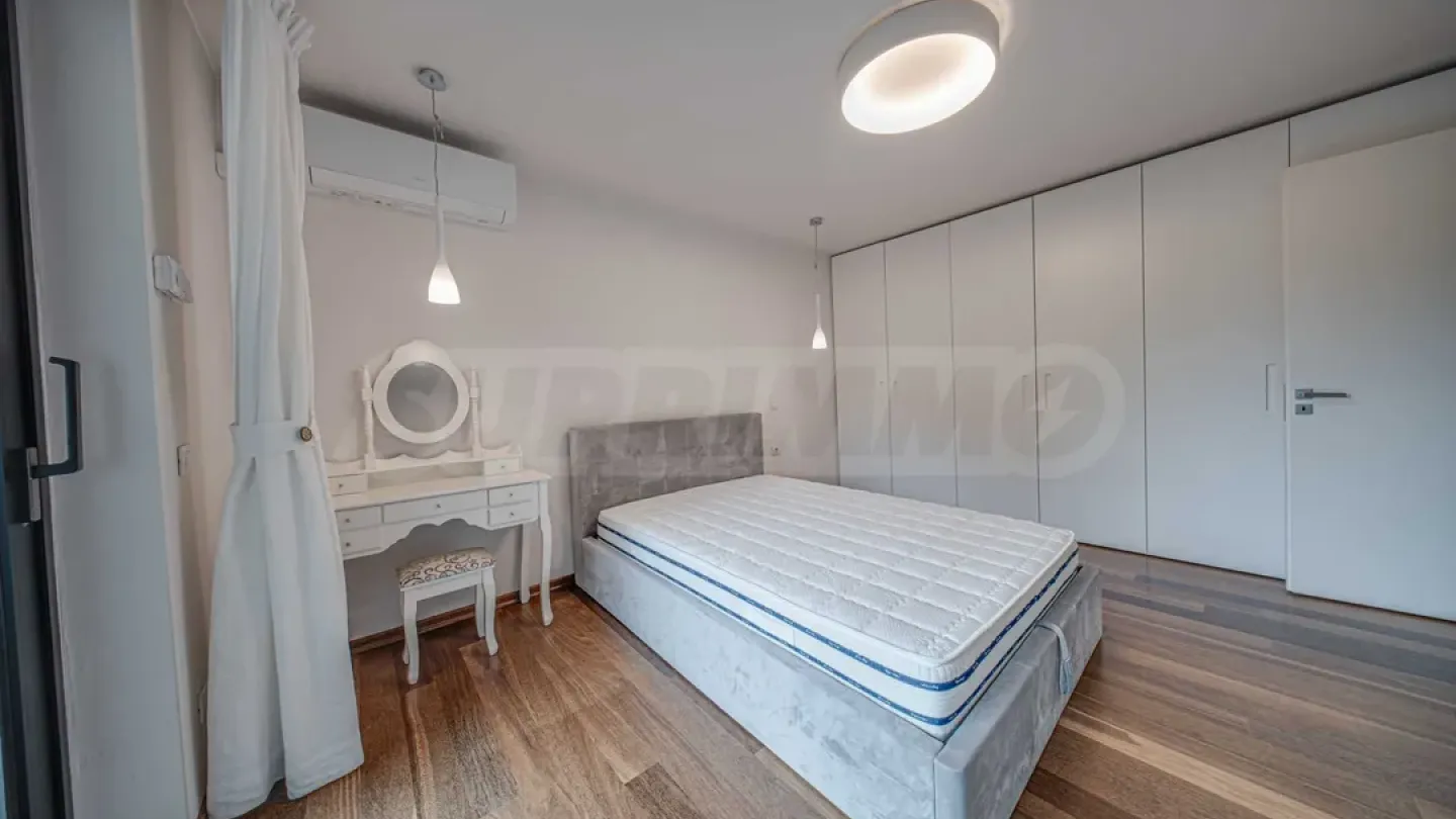 Luxury Sofia Home: 4 Bed, SPA, Garden Oasis - Image 2