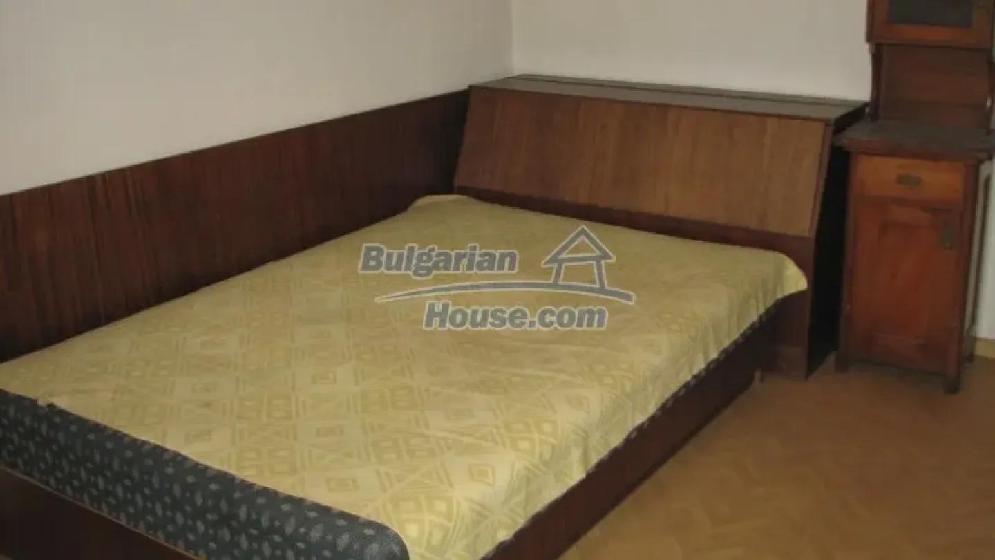 Spacious Stara Zagora Home: 230m² – Central Location - Image 1