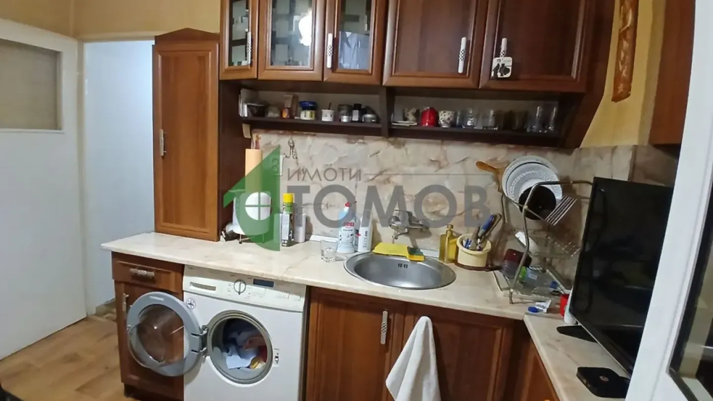 Spacious Two-Bedroom Apartment in Stara Zagora – Sunny Location - Image 1
