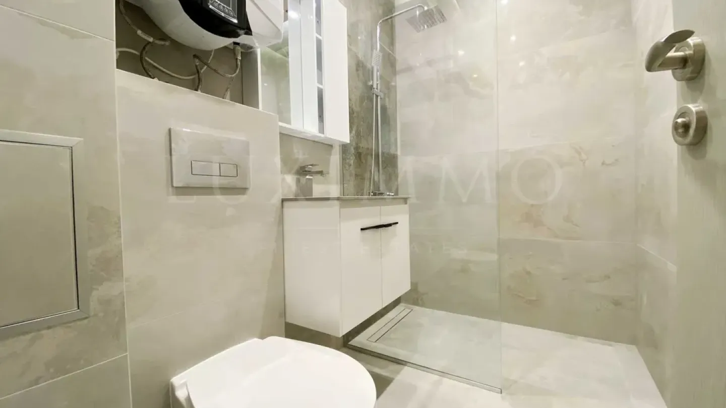 Stylish Two-Bedroom Apartment in New Building Near Plovdiv Center - Image 1