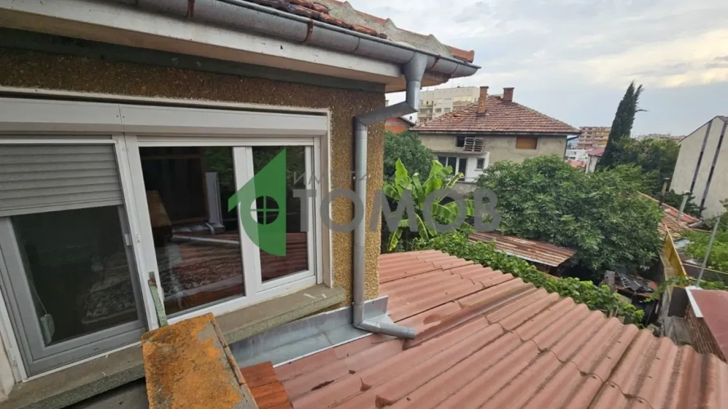 Spacious Fully Furnished House in Makledonki, Stara Zagora - Image 3
