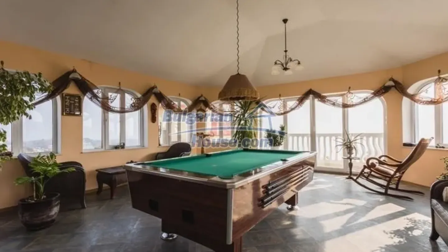 Luxury Bulgarian Sea View Home with Private Pool & Gardens - Image 2