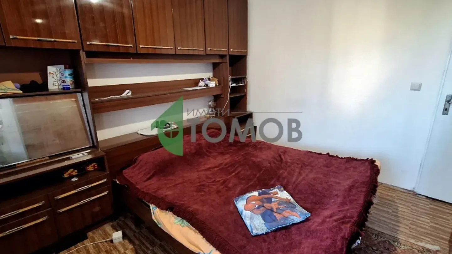 Spacious Three-Bedroom Apartment in Slavyanov, Stara Zagora - €92,000 - Image 4