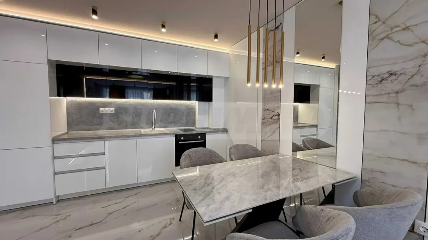 Spacious, Fully Furnished Two-Bedroom Apartment in Plovdiv's "Ostomila" Residential Complex. - Image 4