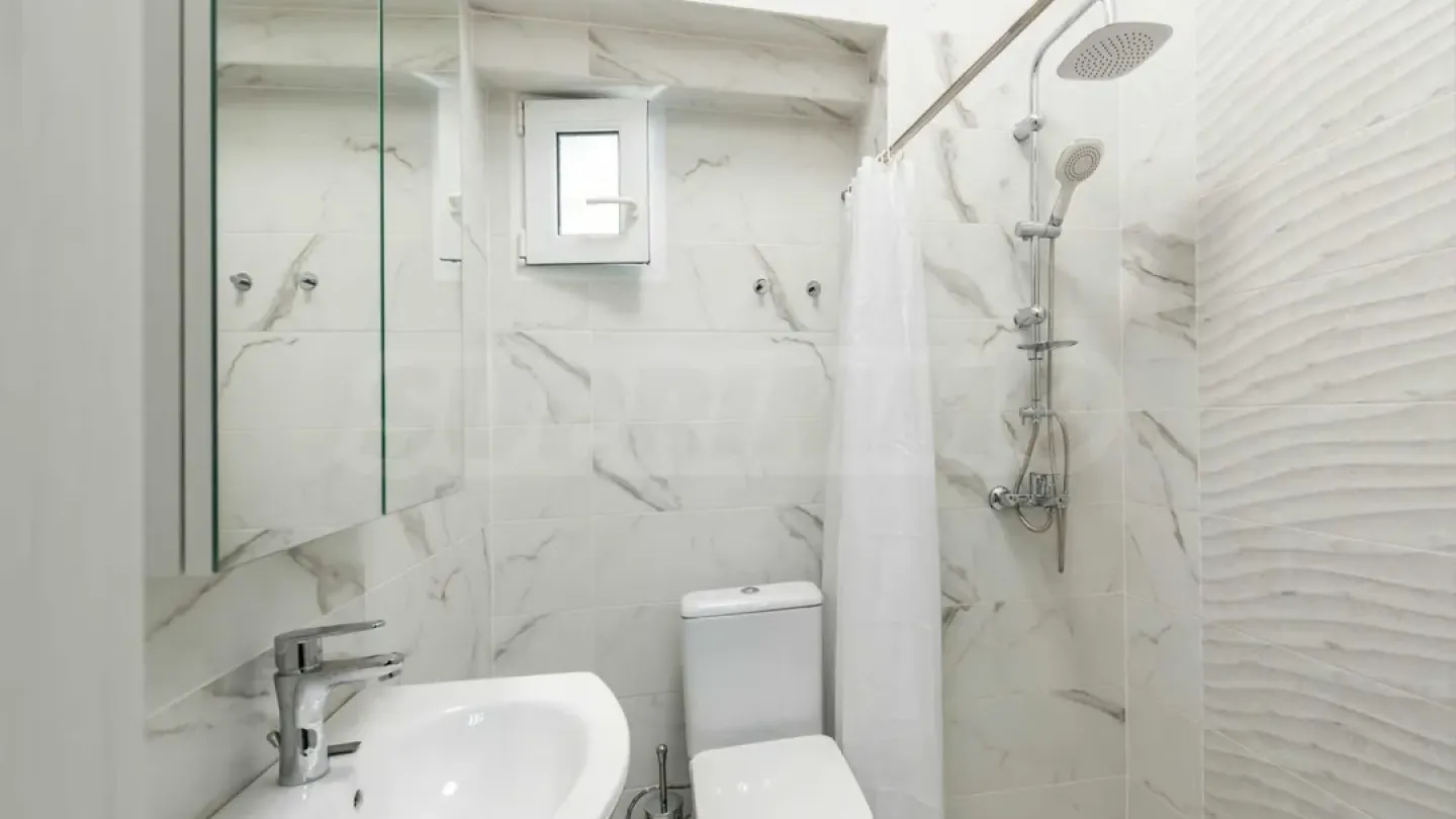 Stylish 2-Bedroom House with Garden for Rent in Varna - Image 4