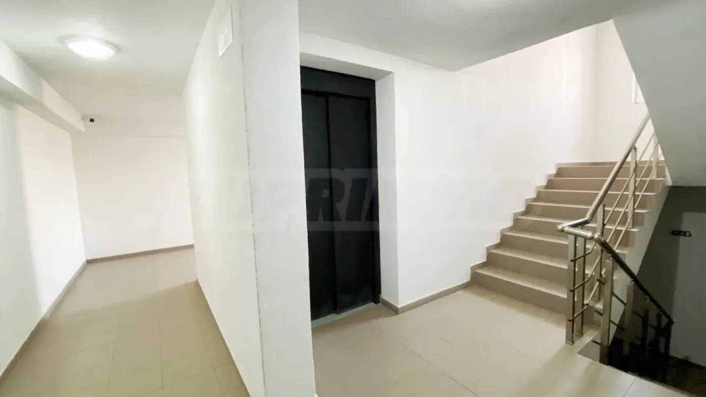 Spacious 2-Bedroom Apartment in New Plovdiv Building - Image 3