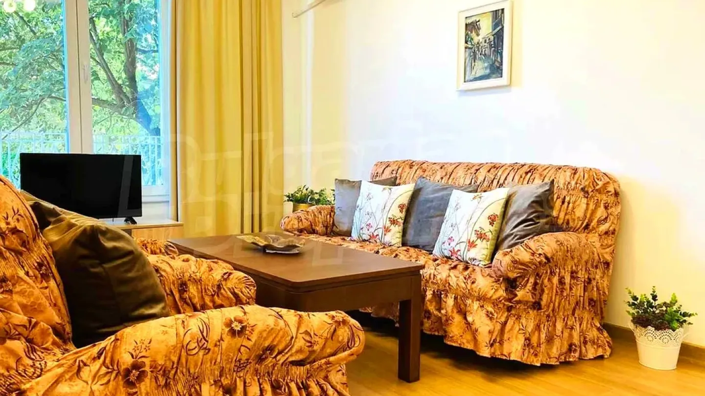 Spacious Fully Furnished 2-Bedroom Apartment in Plovdiv's Center - Image 1